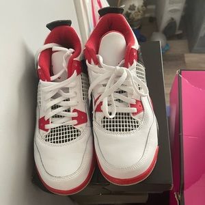 Air Jordan Retro 4